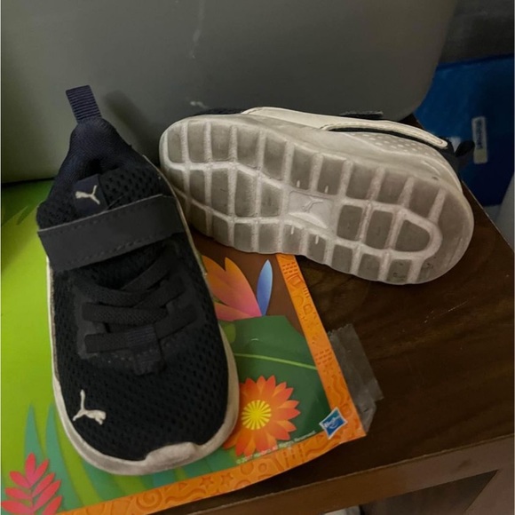 Toddler boy shoes 5T-6T - Picture 8 of 9